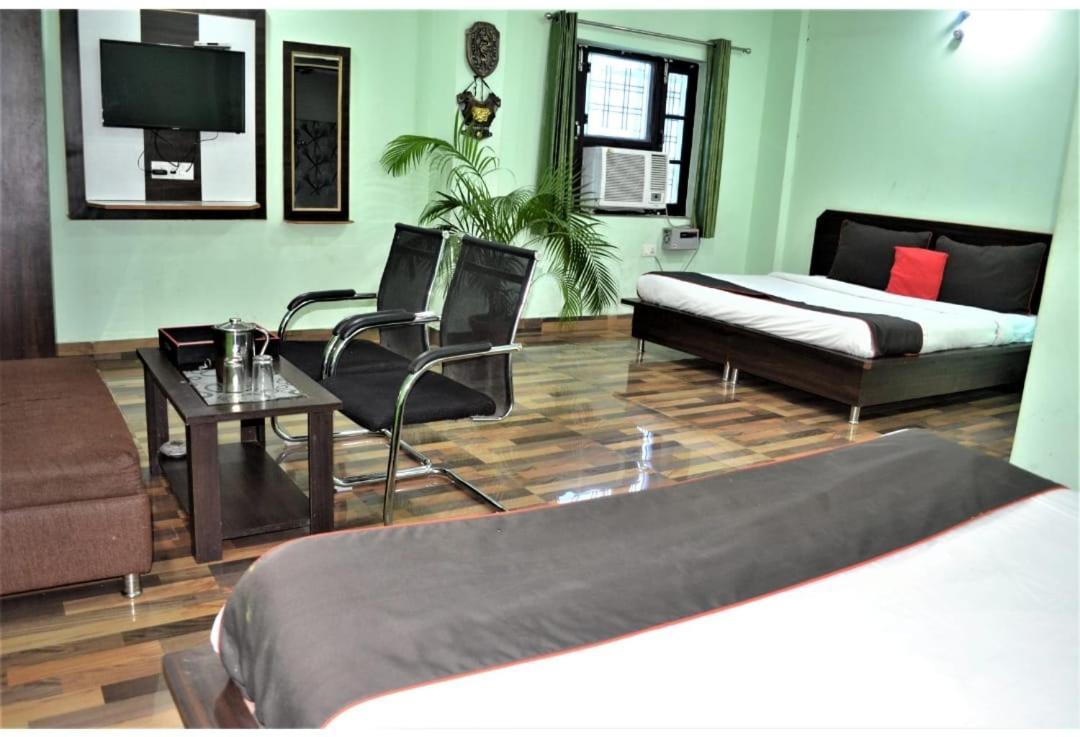Hotel Atrium Inn Rishikesh Bagian luar foto