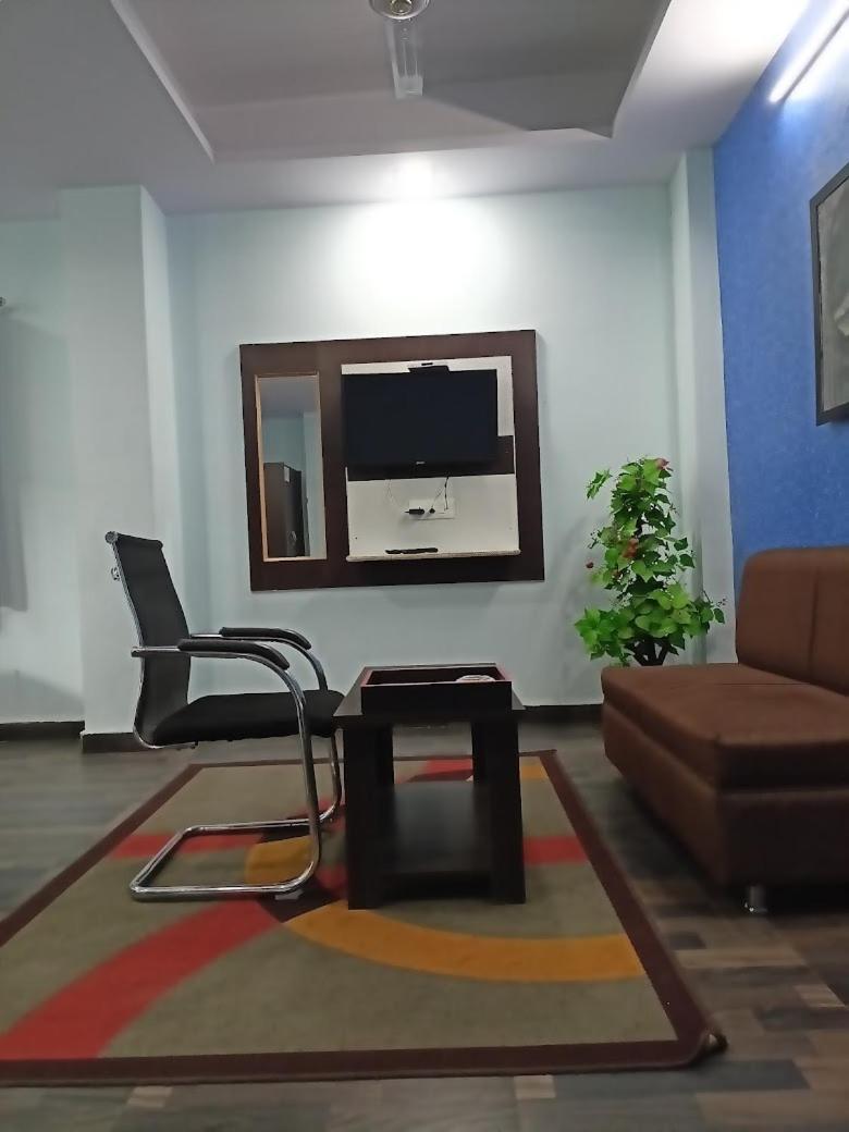 Hotel Atrium Inn Rishikesh Bagian luar foto